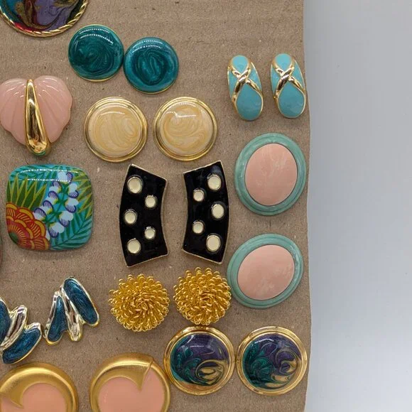 Vintage 80s & 90s reseller earrings 50+ bundle - Picture 5 of 8